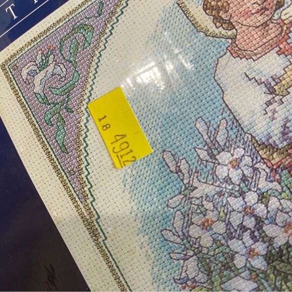 Leisure Arts JOHN 3:16 Praying Hands Counted Cross Stitch Kit 114912 Easter - Picture 3 of 10